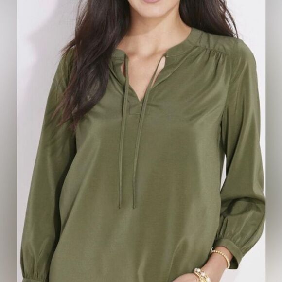 NWT Vineyard Vines Silk Blouse - Picture 1 of 13